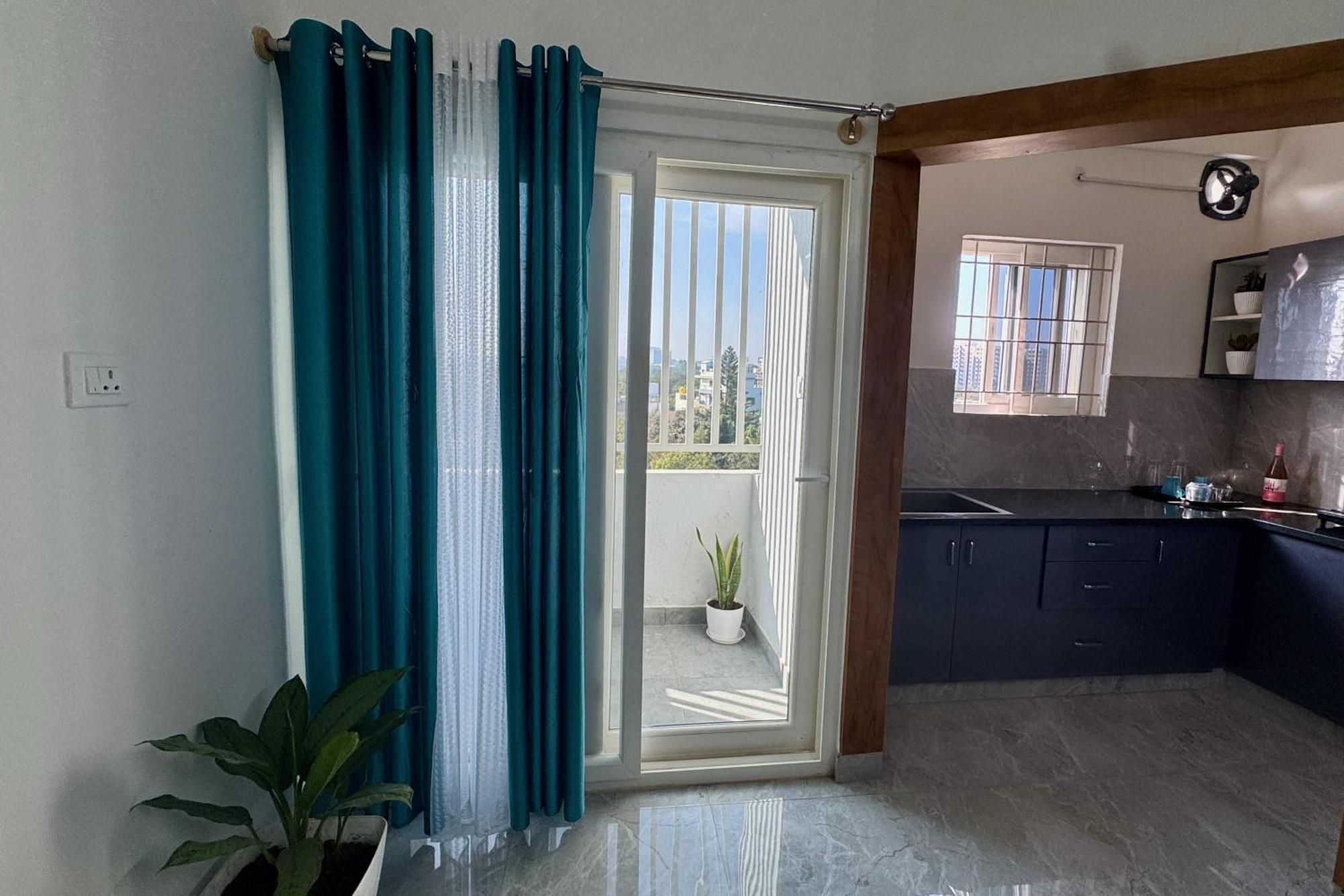 Truelife Whitefield - Premium 1 Bhk Apartments - Prime Location - Easy Access To Main Rd - Metro - Itpl - Fast Wifi - Kitchen - Smart Tv - Power Backup - Park - Garden Views Μπανγκαλόρ Εξωτερικό φωτογραφία